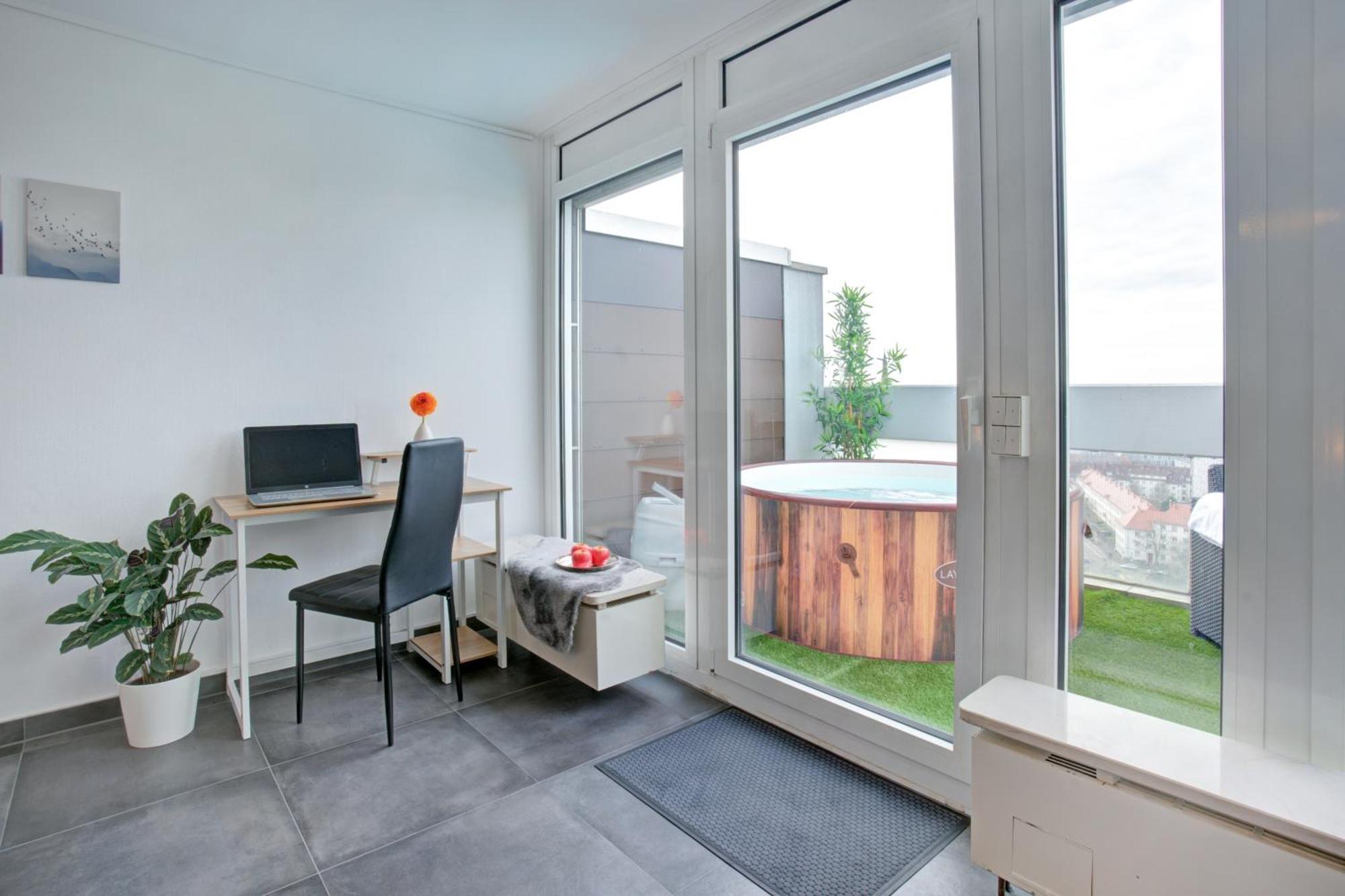 Das Penthouse - Jacuzzi - Bbq - Dachterrasse Karlsruhe Exterior foto